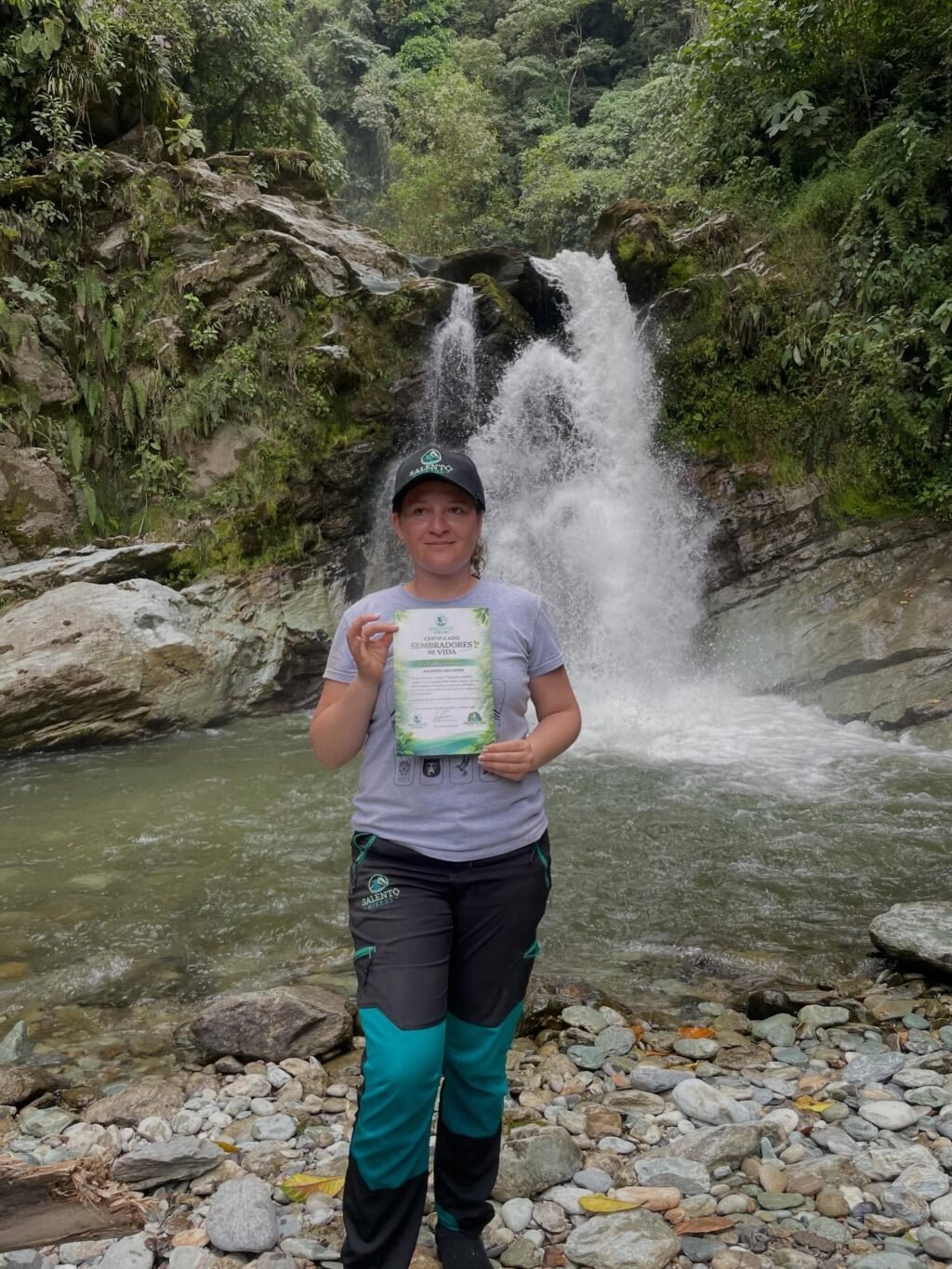 Instagram post from salento.hikers. This post is in position 8.