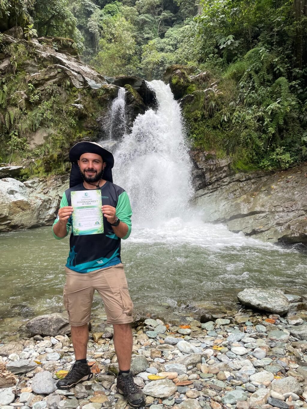 Instagram post from salento.hikers. This post is in position 1.