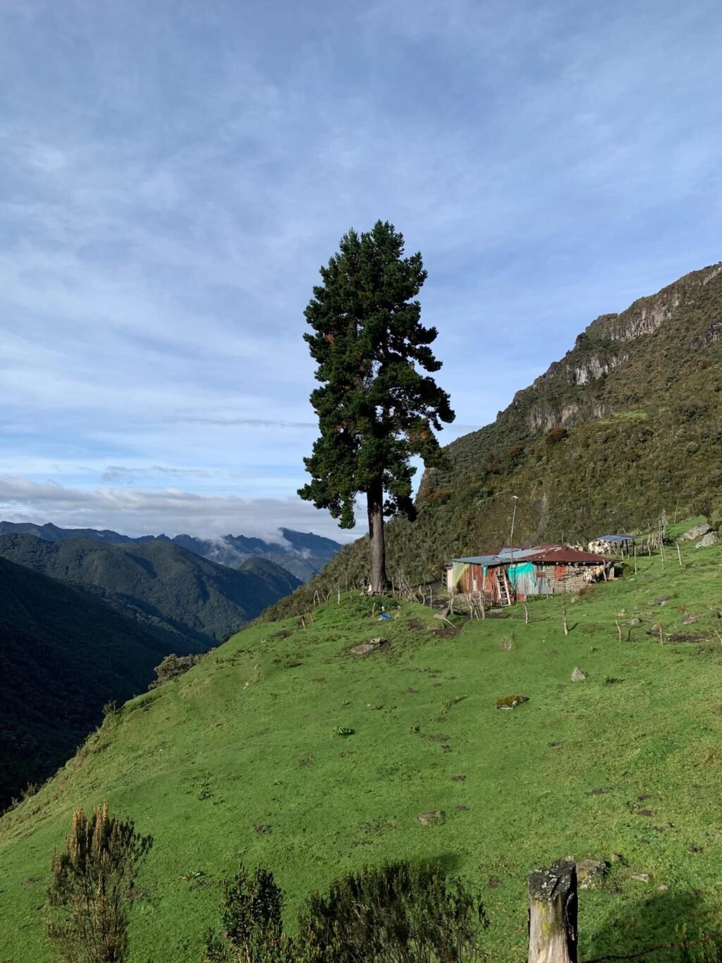 Instagram post from salento.hikers. This post is in position 3.
