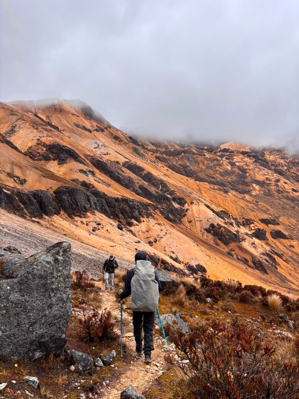 Instagram post from salento.hikers. This post is in position 0.