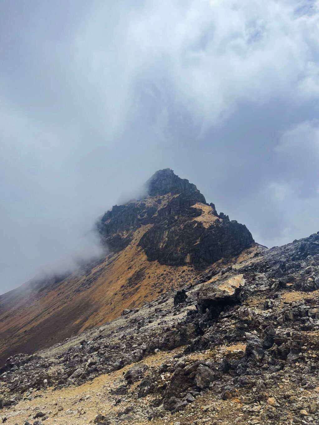 Instagram post from salento.hikers. This post is in position 1.