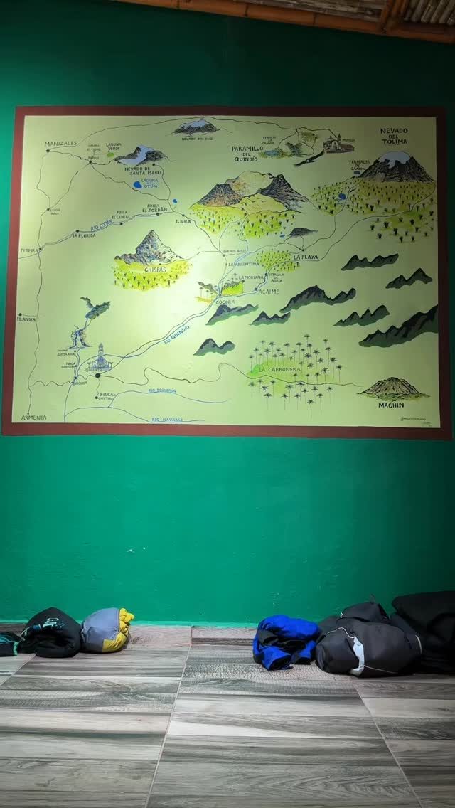 Instagram post from salento.hikers. This post is in position 0.