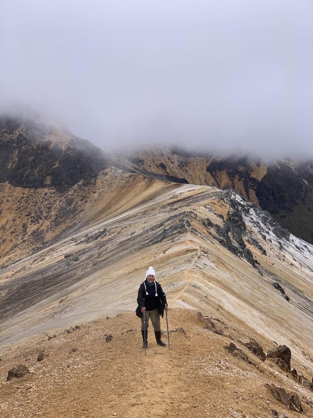 Instagram post from salento.hikers. This post is in position 6.