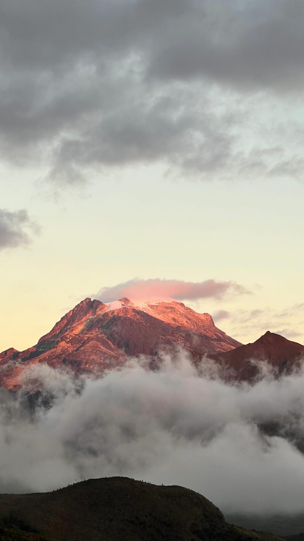 Instagram post from salento.hikers. This post is in position 10.