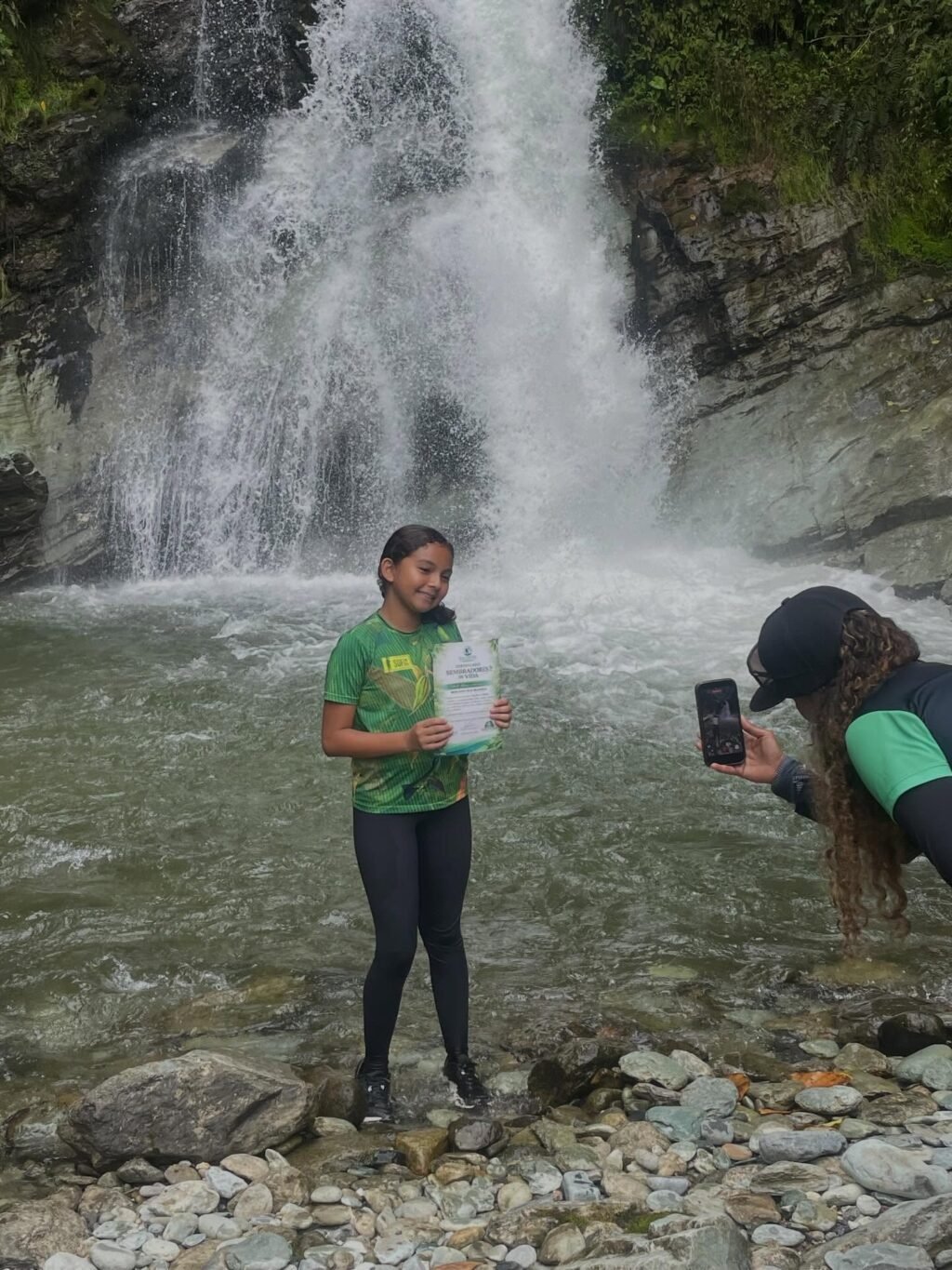 Instagram post from salento.hikers. This post is in position 10.