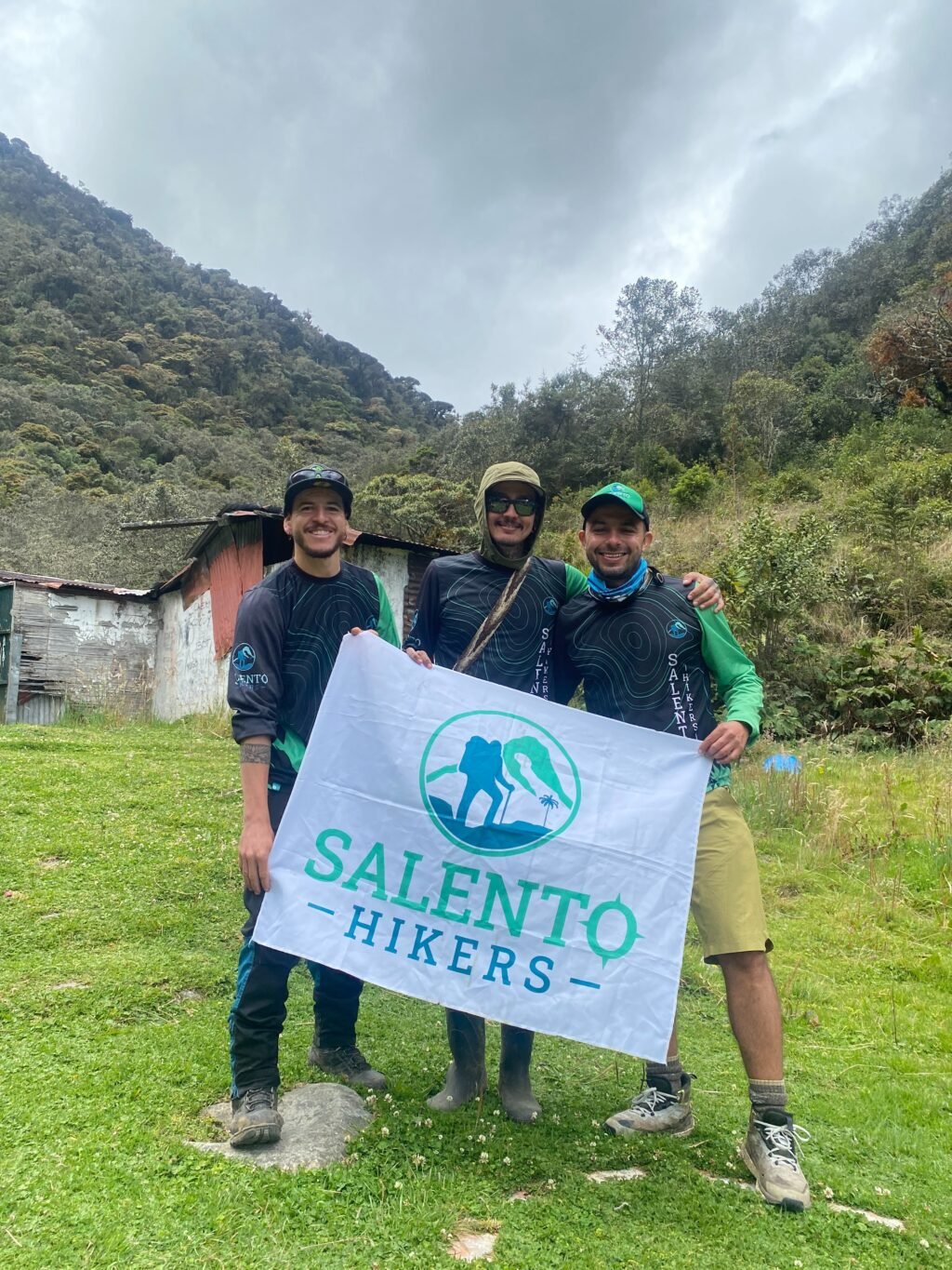 Instagram post from salento.hikers. This post is in position 13.